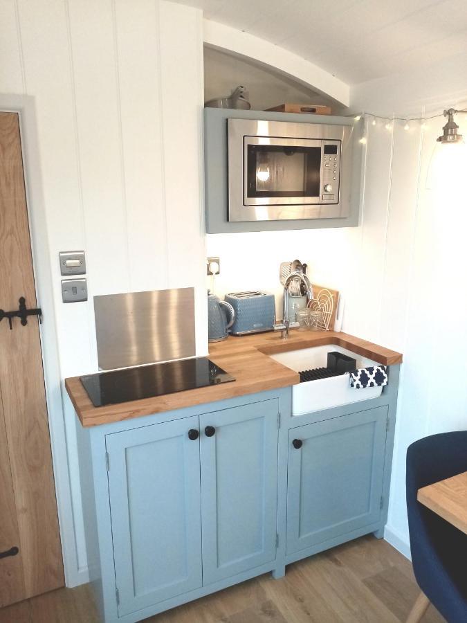 Yew Tree View Luxury Shepherd'S Hut Sturminster Newton Zewnętrze zdjęcie